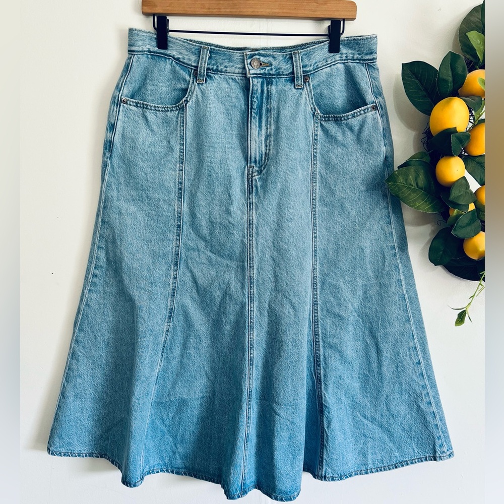 Levi’s Fit and Flare denim midi skirt